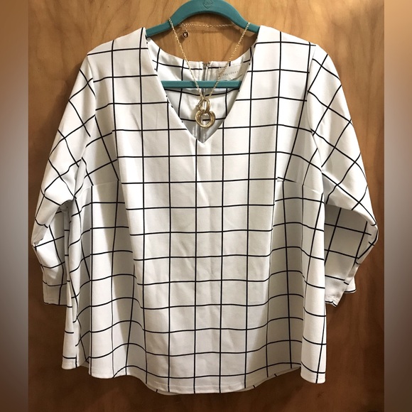 MELLODAY Tops - Melloday Black/White Windowpane Blouse 2X